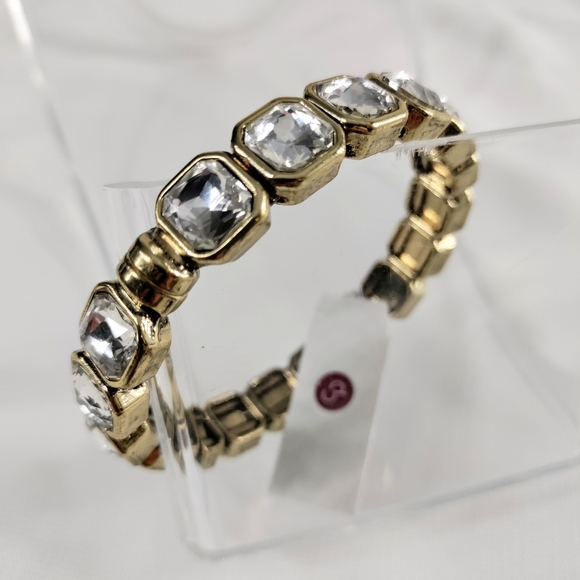 Dressbarn Gold Square Metal Crystal Centered Stretch Bracelet - Picture 4 of 5